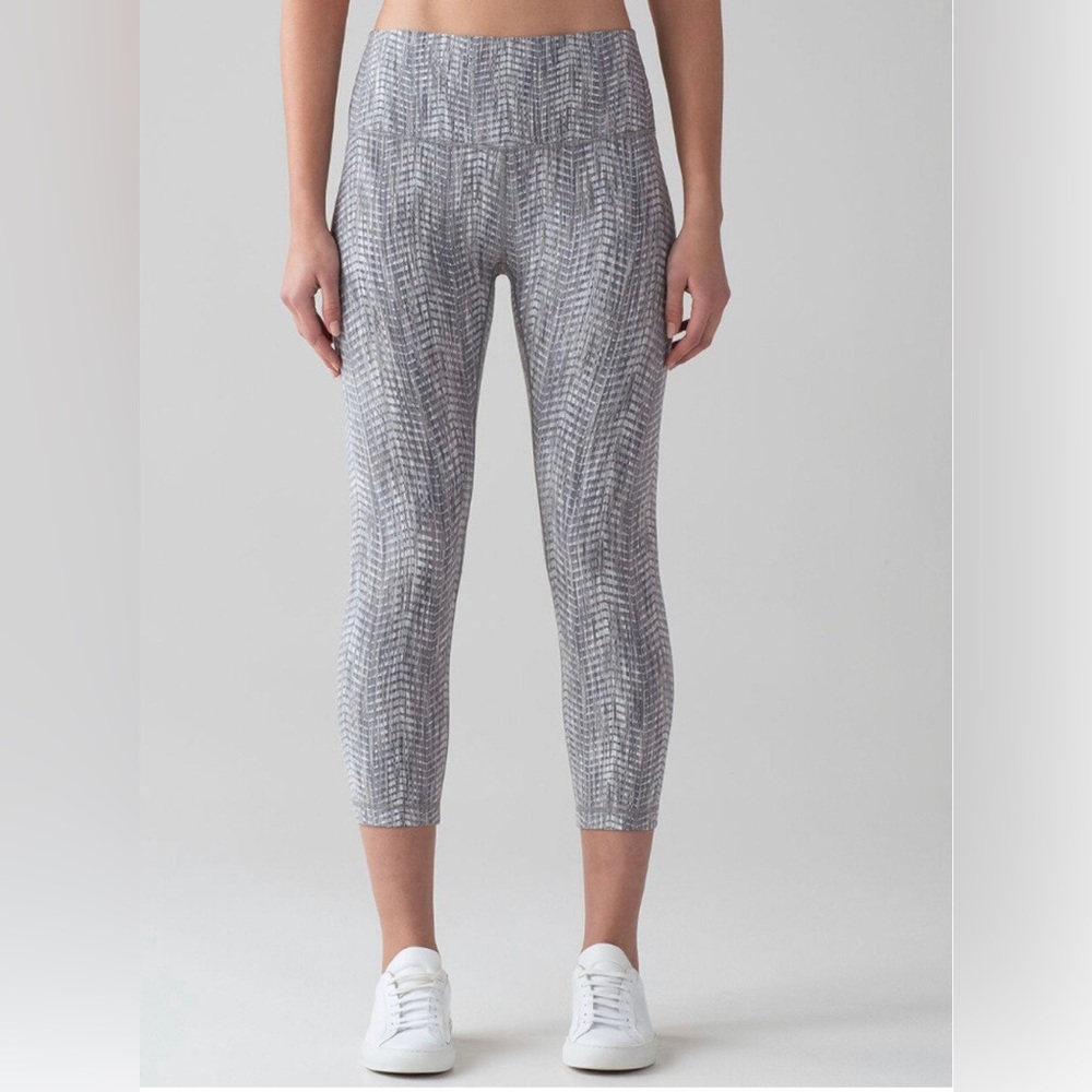 Lululemon Wunder Under High-Rise 7/8 Leggings Luon Jacquard Battleship